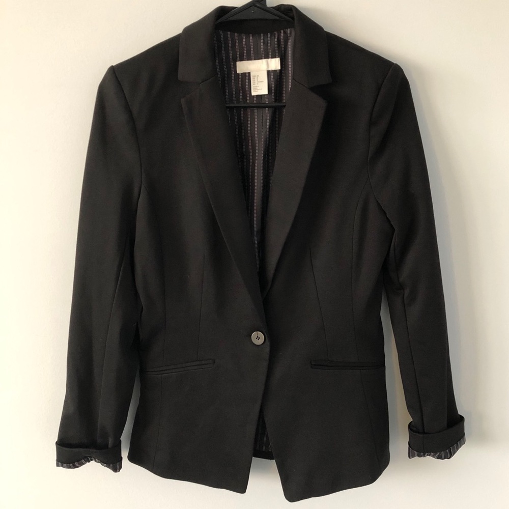 H&M Black Fitted Blazer - Size 8